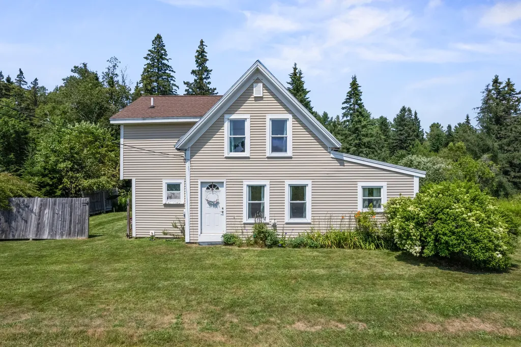 360 Cushing Road Friendship ME 04547