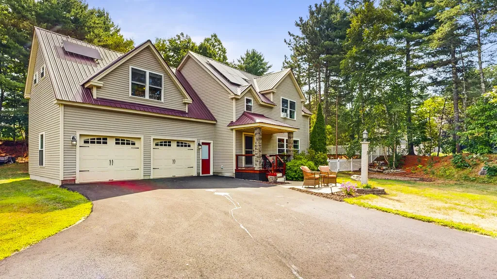 3 Heather Way Gorham ME 04038