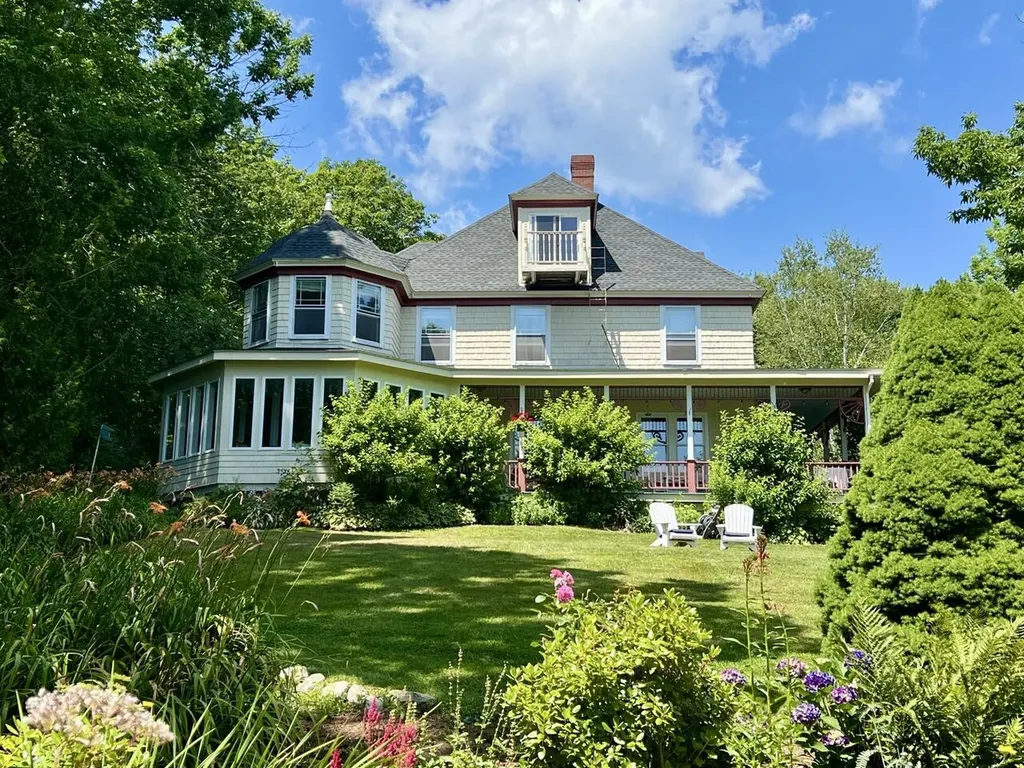 33 Sea View Drive Lincolnville ME 04849