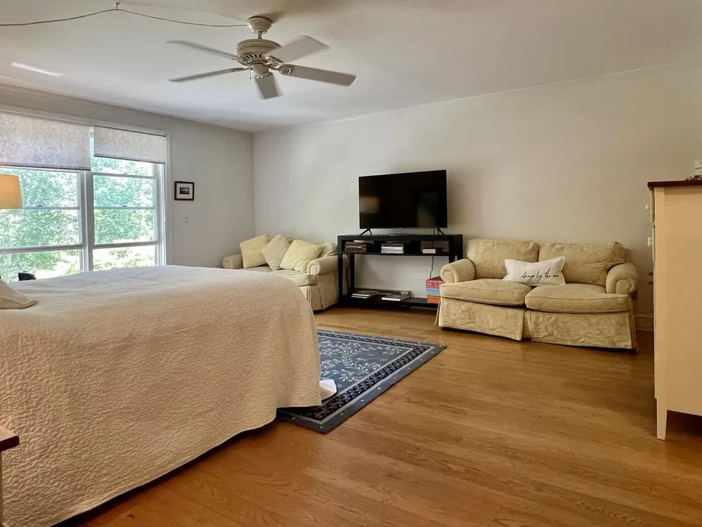 33 Sea View Drive Lincolnville ME 04849