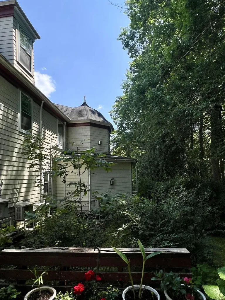 33 Sea View Drive Lincolnville ME 04849
