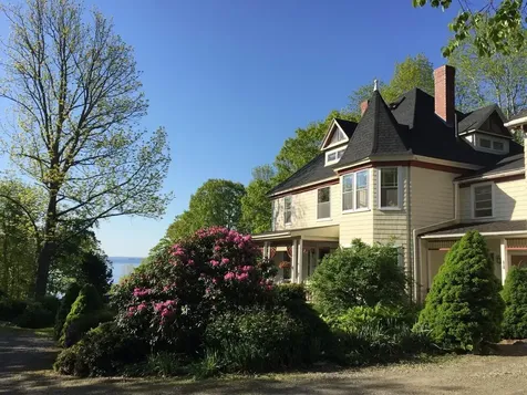 33 Sea View Drive Lincolnville ME 04849