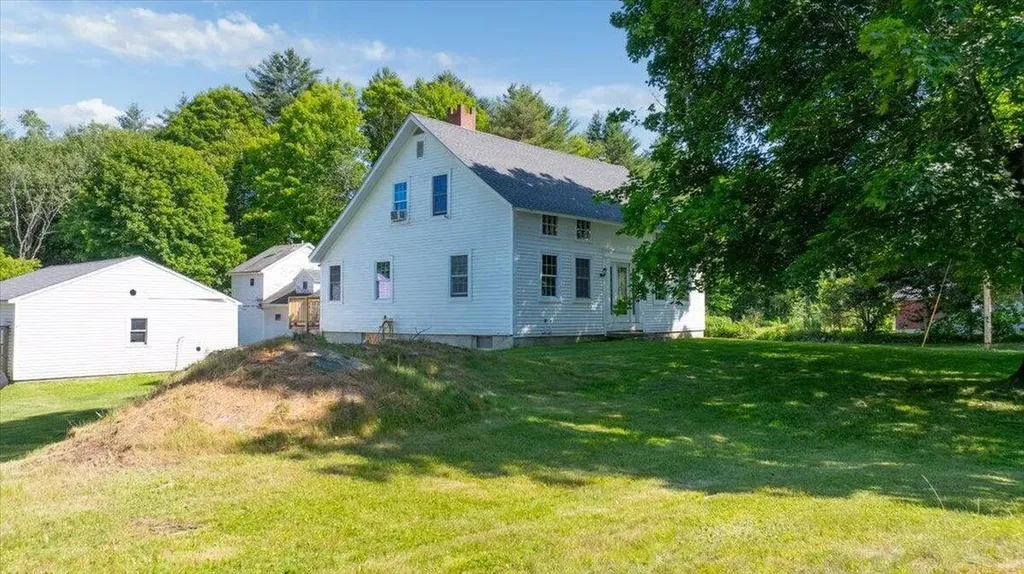817 Riverside Drive Augusta ME 04330