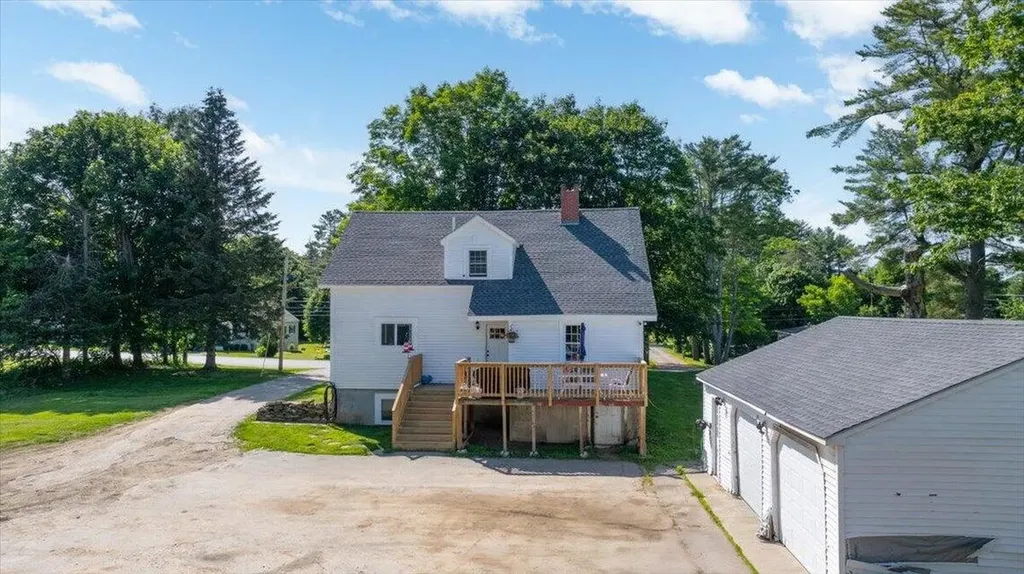 817 Riverside Drive Augusta ME 04330