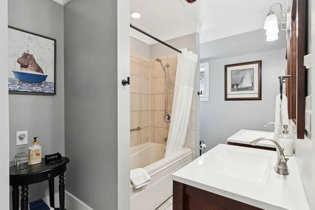 61 Fletcher Street Kennebunk ME 04043