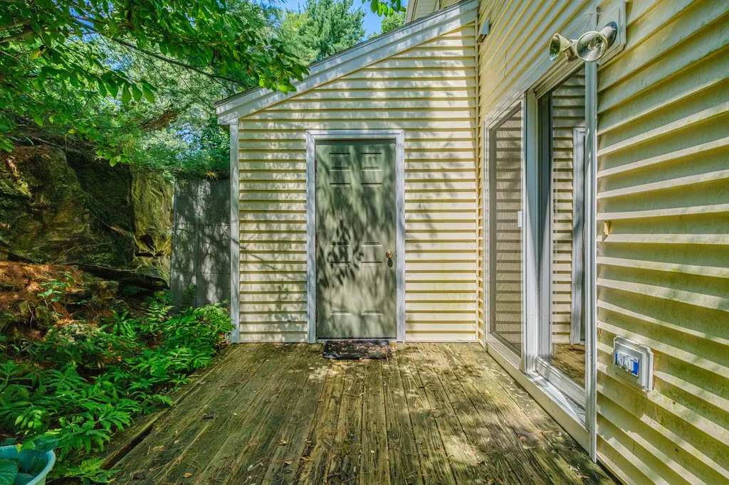 51 Pine Hill Drive Bath ME 04530