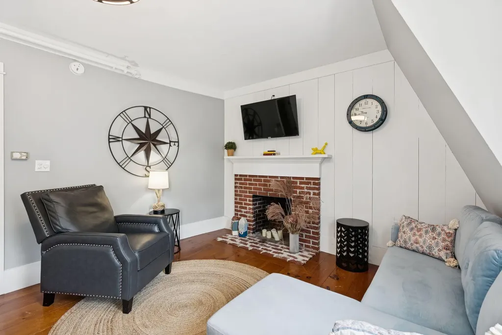 61 Fletcher Street Kennebunk ME 04043