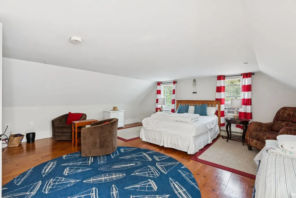 61 Fletcher Street Kennebunk ME 04043