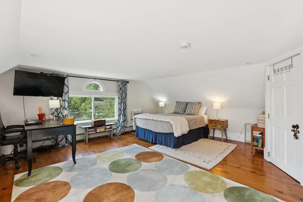 61 Fletcher Street Kennebunk ME 04043