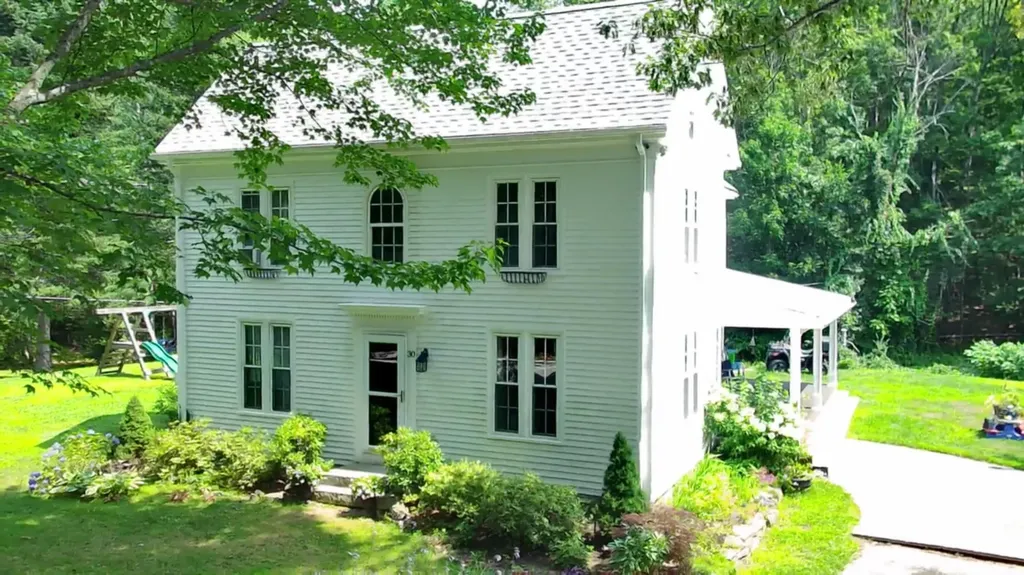 30 Cram Road Standish ME 04084