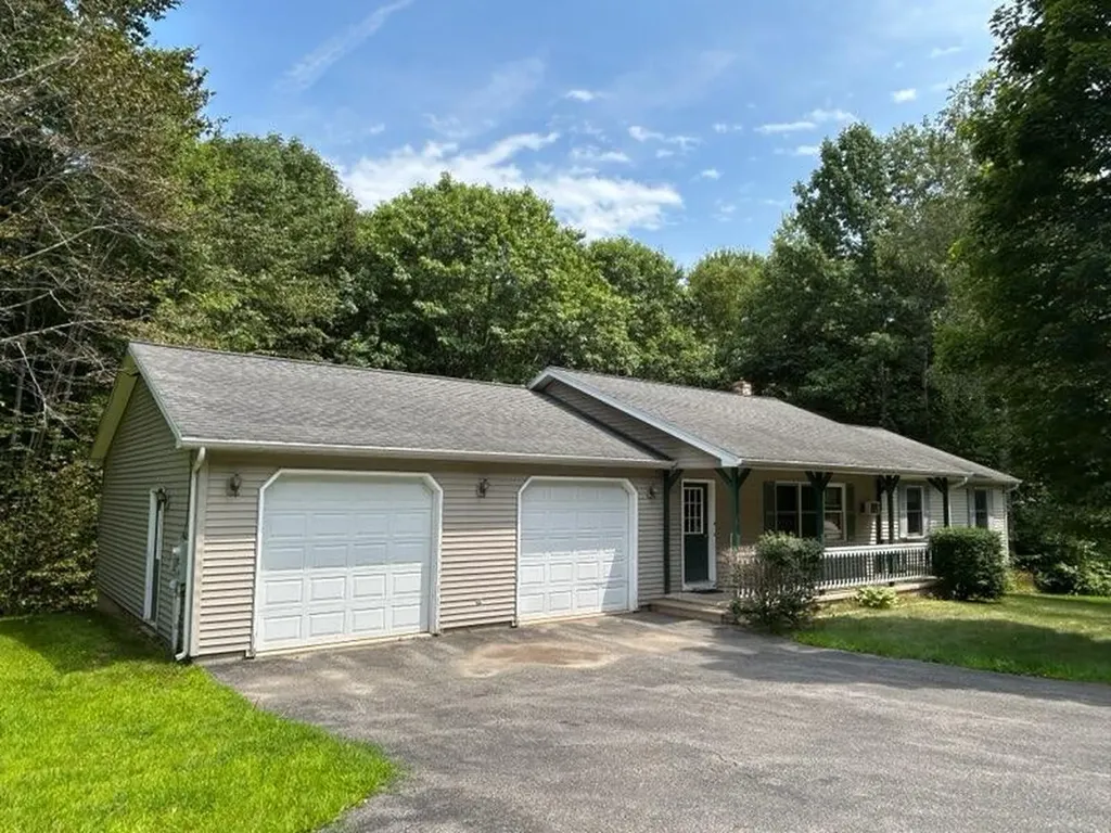 29 Blue Ridge Drive E Sidney ME 04330