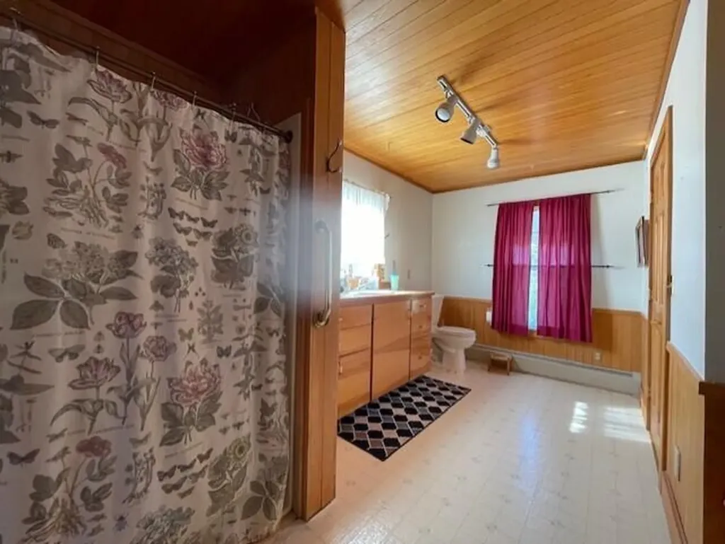 307 Oak Point Road Harrington ME 04643