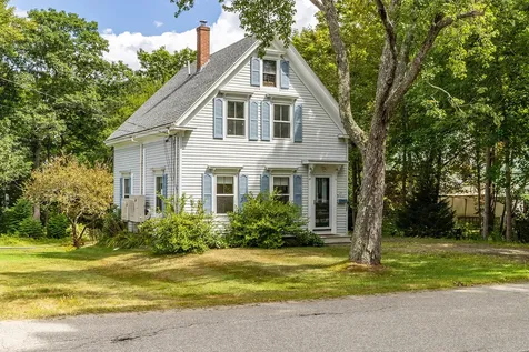 20 Belmont Avenue Camden ME 04843