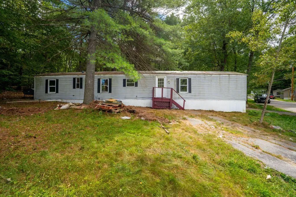 26 Squire Court Winthrop ME 04364