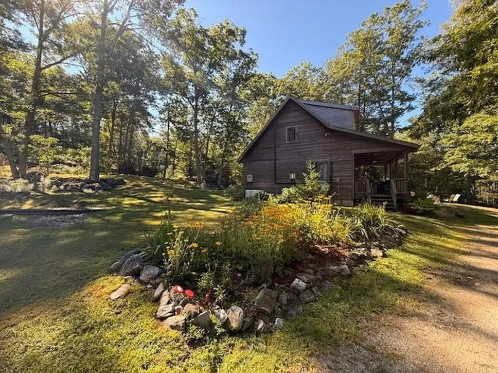 19 Bridges Point Road Penobscot ME 04476