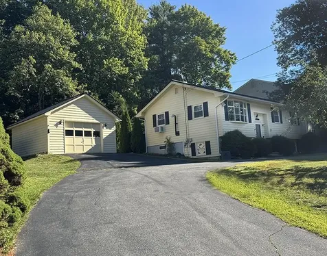105 Windsor Avenue Augusta ME 04330