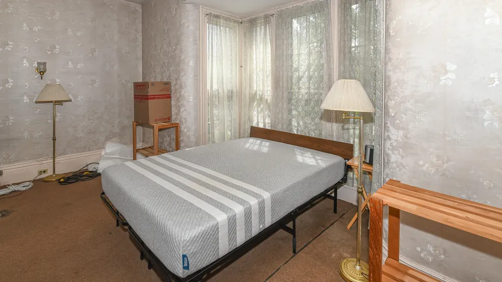 16 Buckfield Road Paris ME 04281