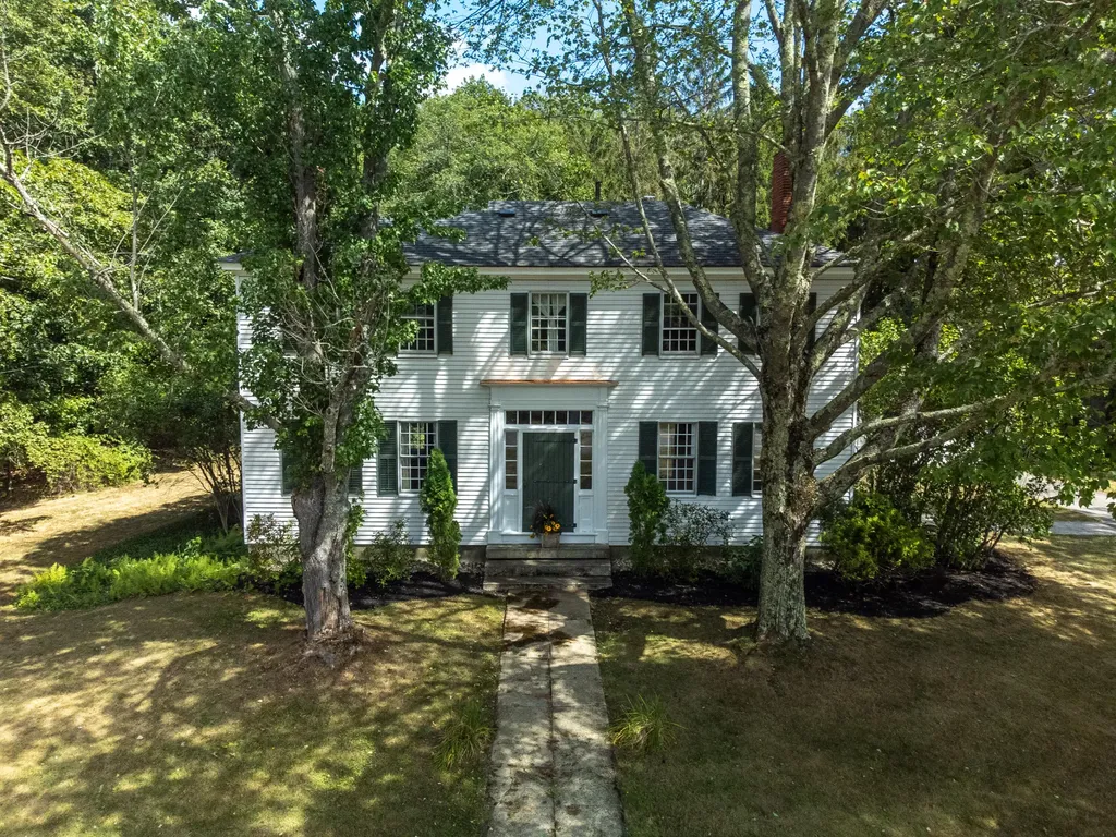 1118 River Road Buxton ME 04093