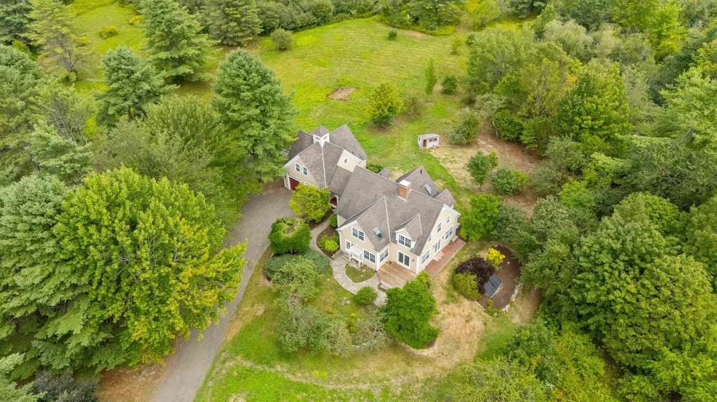 25 Meadowbrook Lane Yarmouth ME 04096