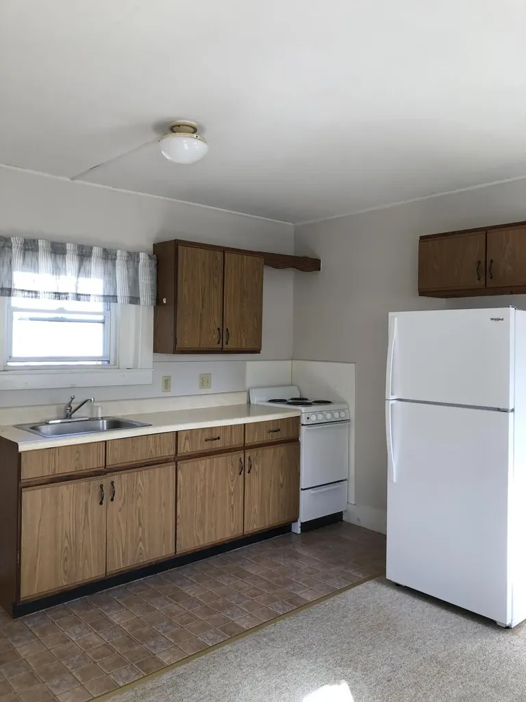 4 Chestnut Street Rockland ME 04841