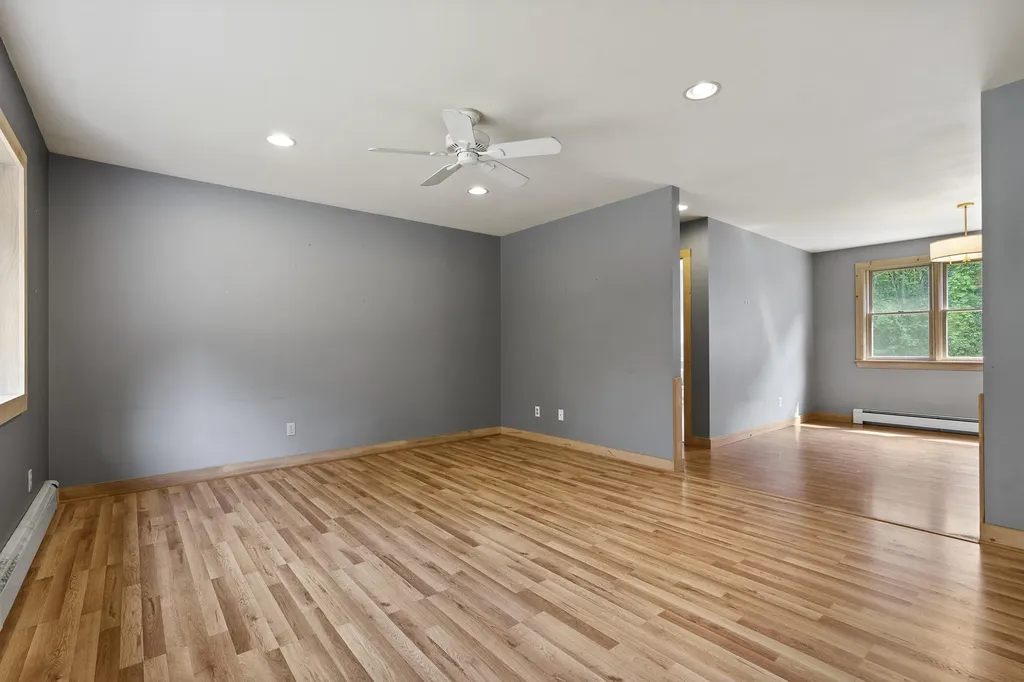 4 Shamrock Lane Damariscotta ME 04543