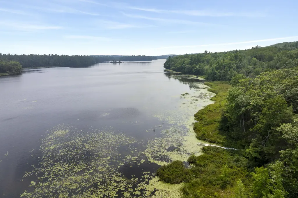 4 Shamrock Lane Damariscotta ME 04543