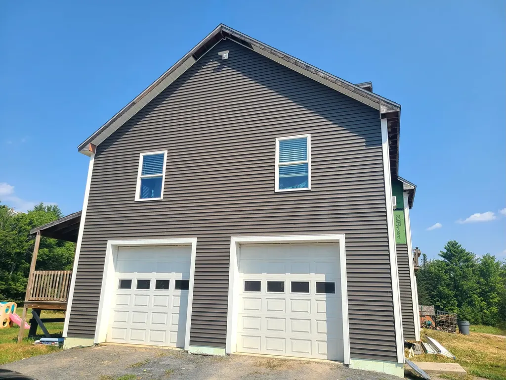 24 Fickett Lane Solon ME 04979