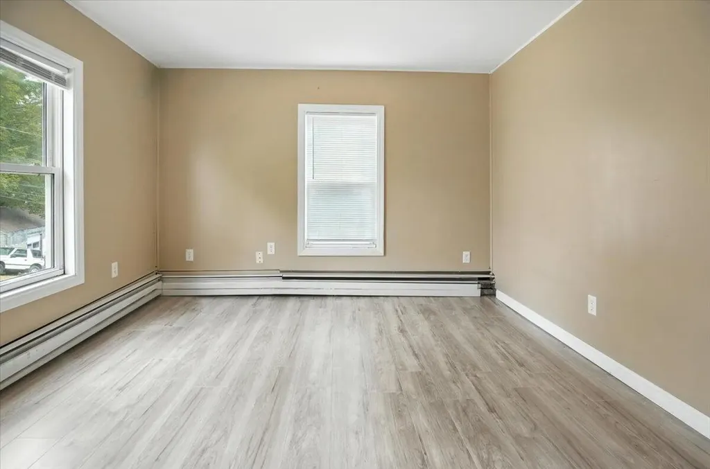 3 George Street Sanford ME 04083