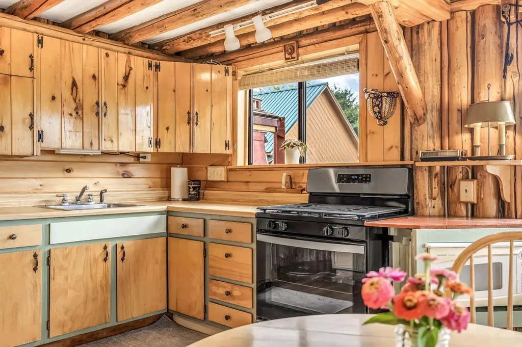 16 Anderson Road Vienna ME 04360