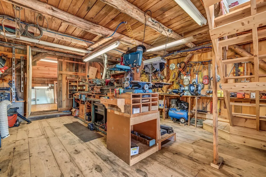 16 Anderson Road Vienna ME 04360