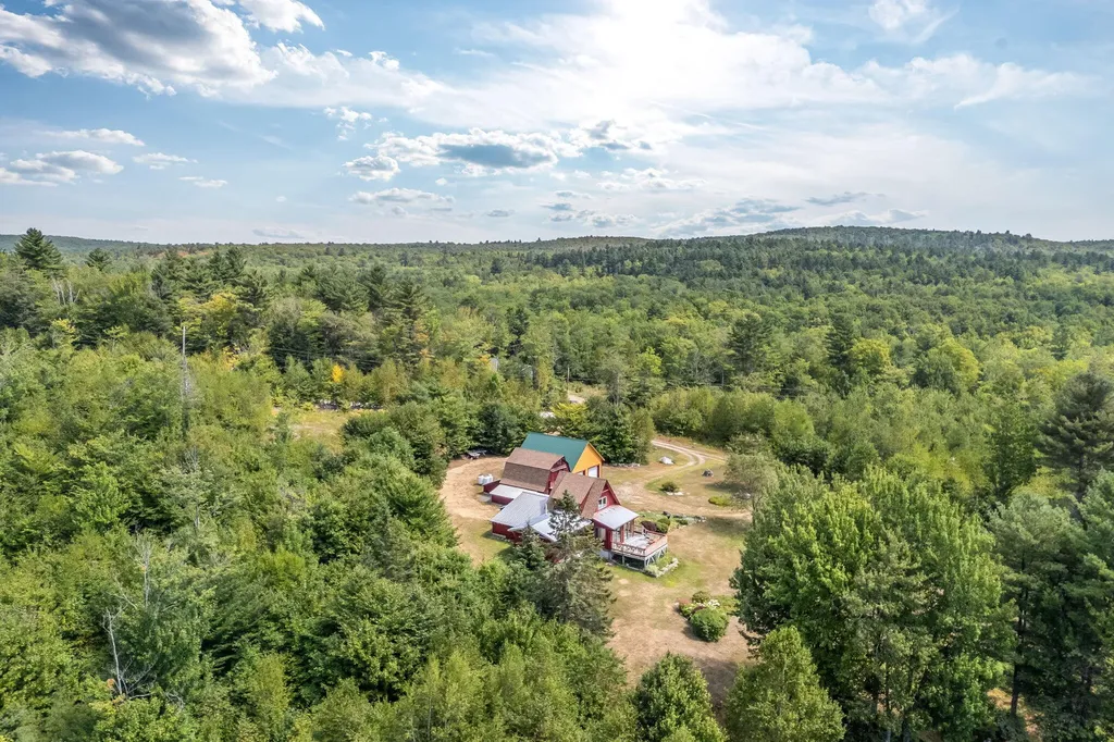 16 Anderson Road Vienna ME 04360