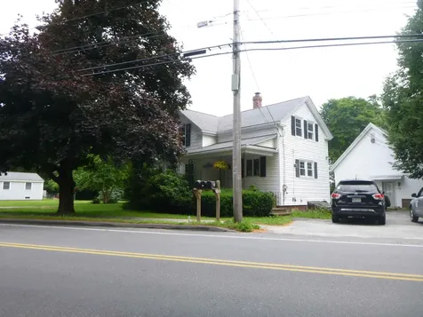 24 Lunt Road Falmouth ME 04105