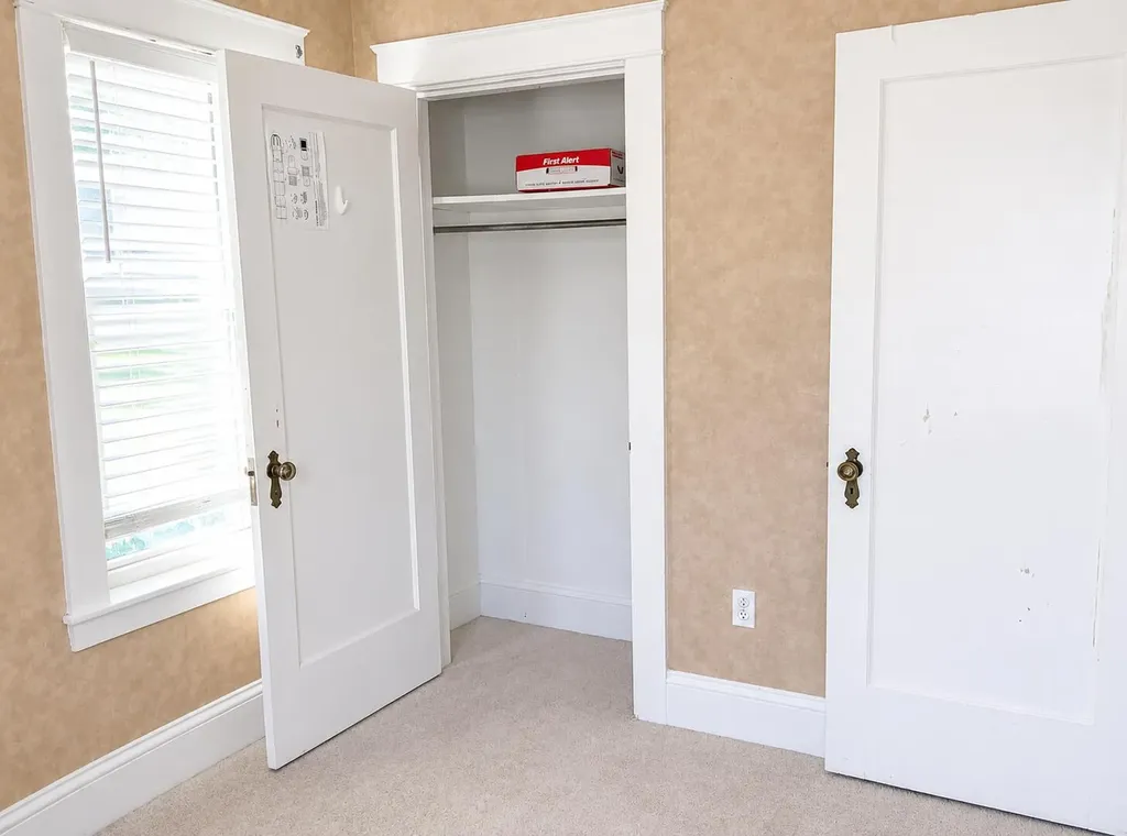 192 Main Street Van Buren ME 04785