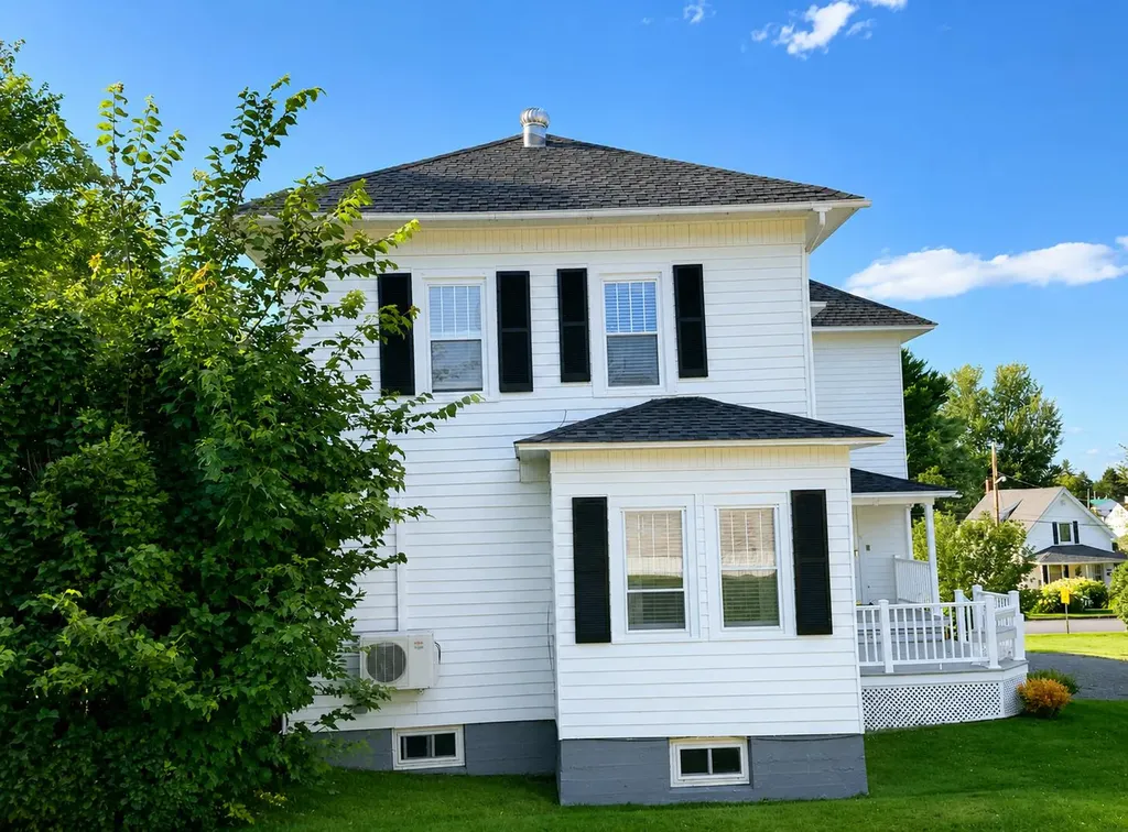 192 Main Street Van Buren ME 04785