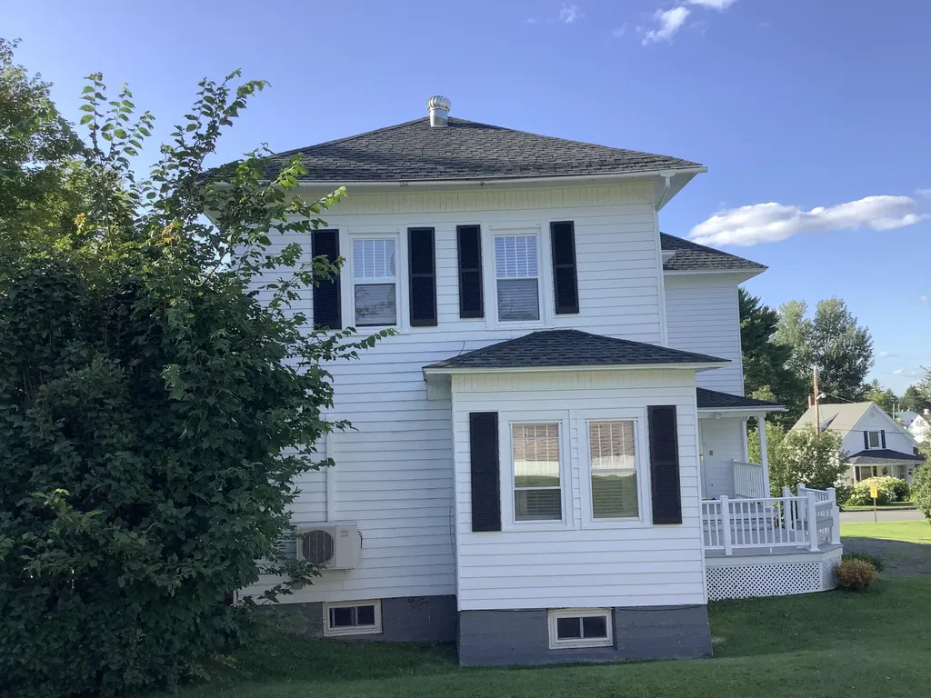 192 Main Street Van Buren ME 04785
