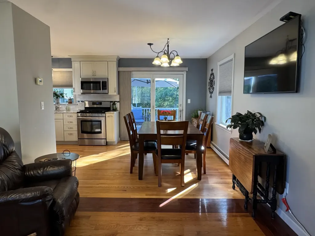17 Lynn Avenue Brewer ME 04412