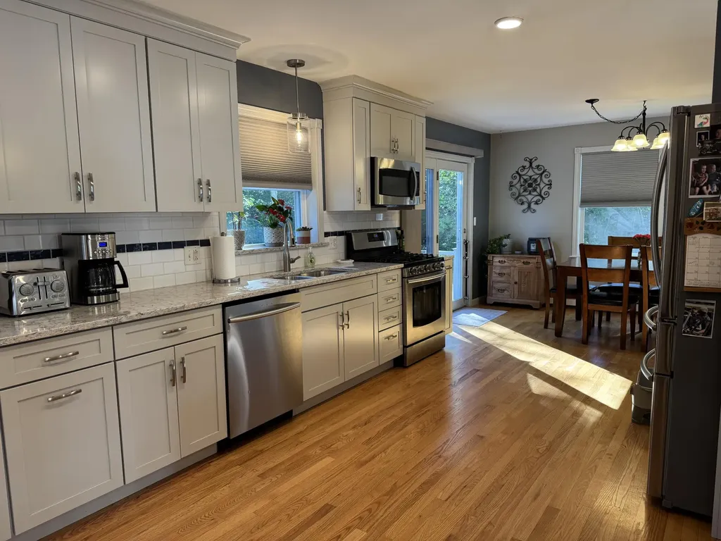17 Lynn Avenue Brewer ME 04412