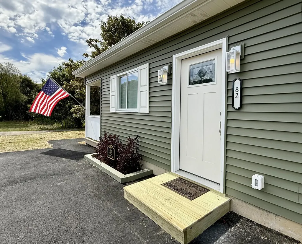 82 County Road Eastport ME 04631