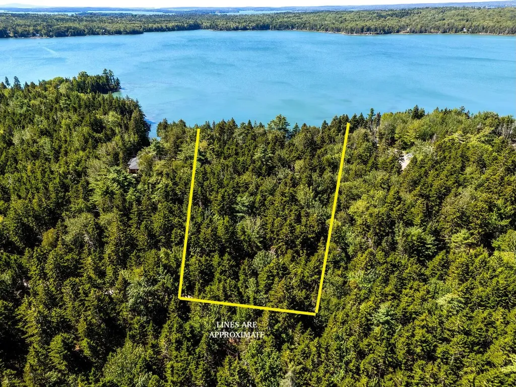17 Duck Cove Road Brooklin ME 04616