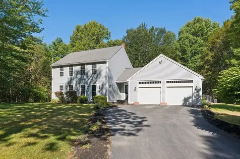19 Independence Way Falmouth ME 04105