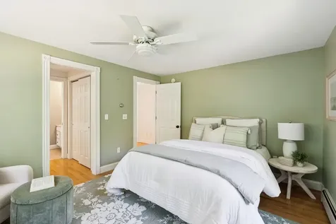 19 Independence Way Falmouth ME 04105
