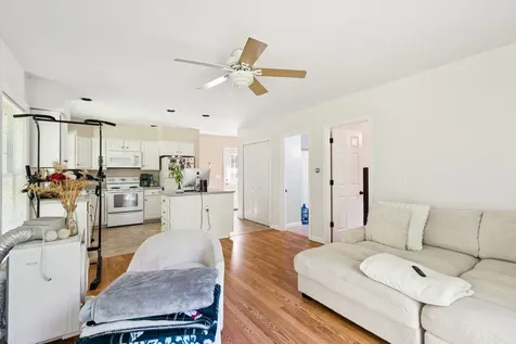19 Independence Way Falmouth ME 04105