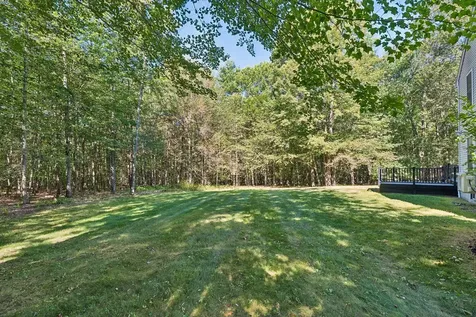 19 Independence Way Falmouth ME 04105