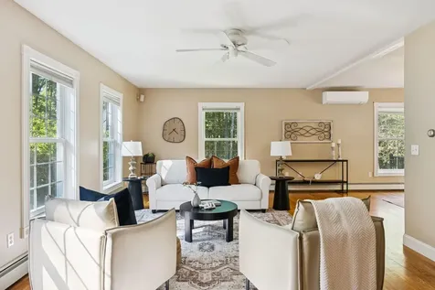 19 Independence Way Falmouth ME 04105