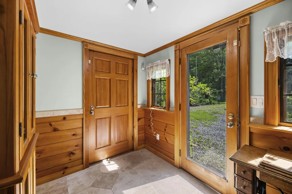 14 Blt Lane Farmingdale ME 04344