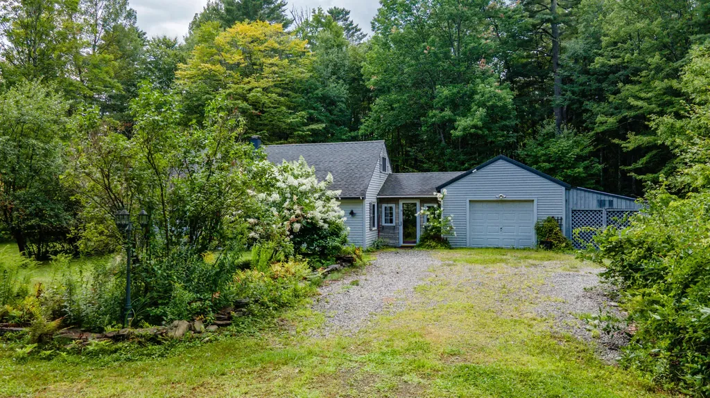 14 Blt Lane Farmingdale ME 04344