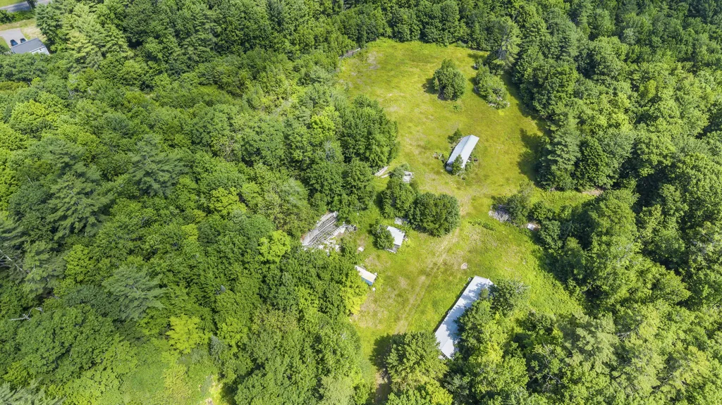 14 Blt Lane Farmingdale ME 04344