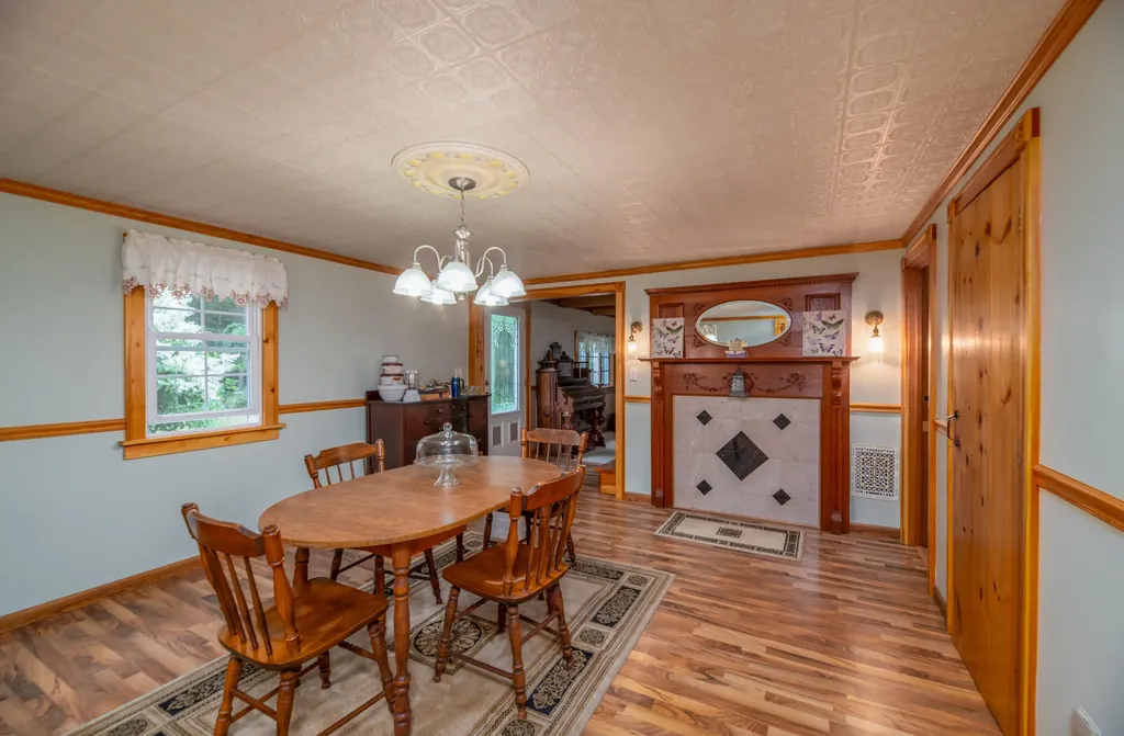 14 Blt Lane Farmingdale ME 04344