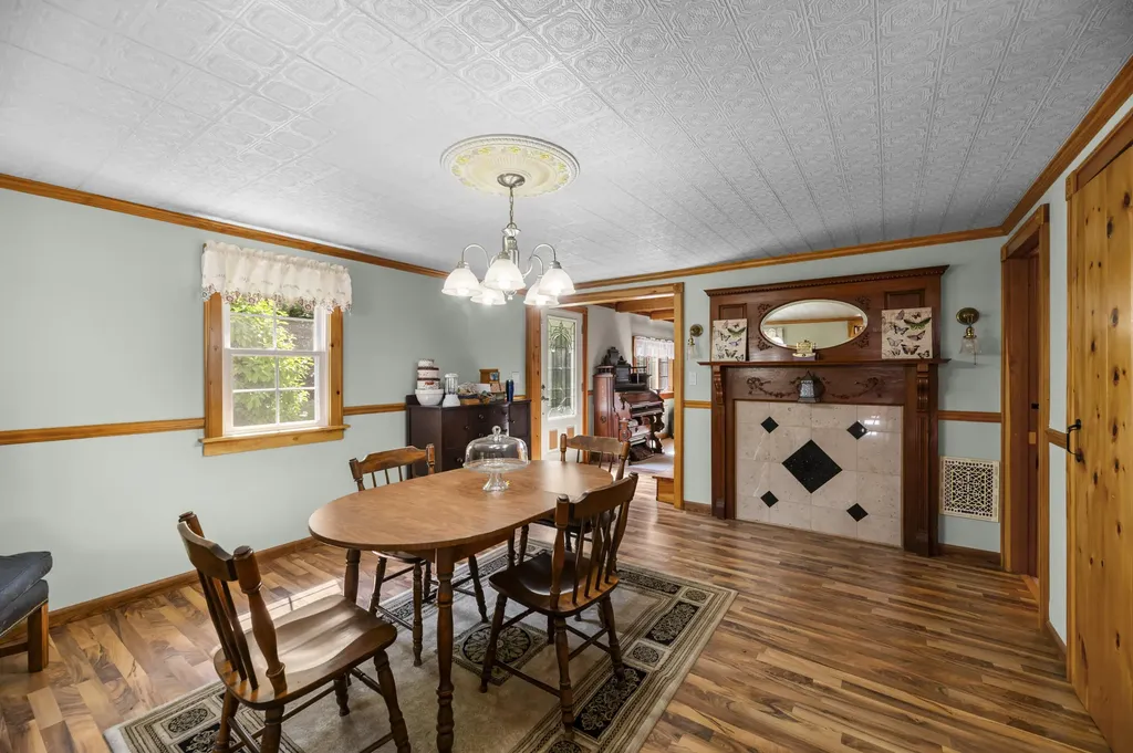 14 Blt Lane Farmingdale ME 04344