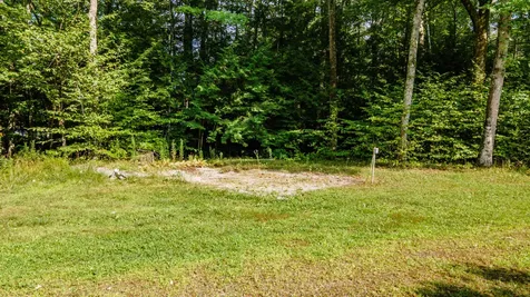 14 Blt Lane Farmingdale ME 04344